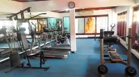 Best Western Jangwani Sea Breeze Hotel - Gym