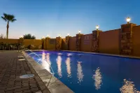 Hampton Inn & Suites Mission - Pools