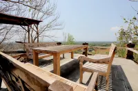 NewAlasKuliner & HomestayWatulumbung Hotels in Kretek