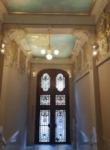 菲利普二世旅舍