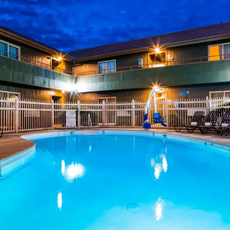 RiverTree Inn