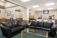 Super 8 by Wyndham Newcomerstown