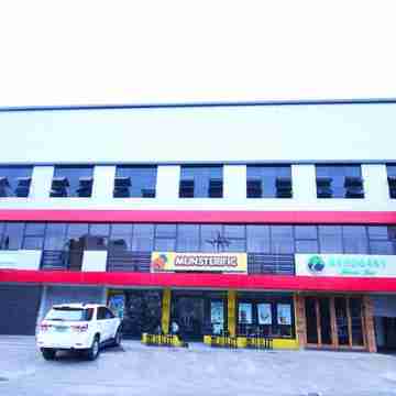 Mahogany Tourist Inn Hotel Exterior