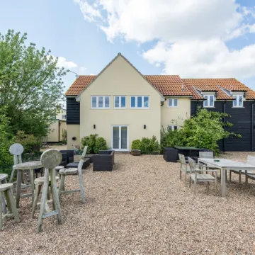 The Pheasant Public House & Hotel