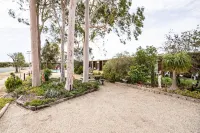 Riviana Motel