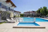 Dalyan Basar Hotel - Swimmingpools