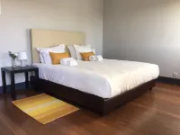 Villa Caparica Hostel โรงแรมใน