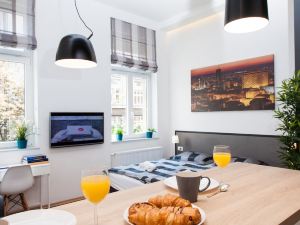 Loox Serviced Apartments Hatzova