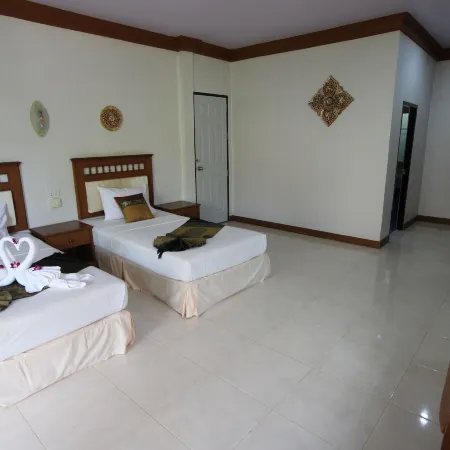 Lanta Villa Resort