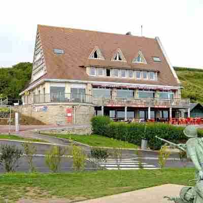 Logis Hôtel du Casino Hotel Exterior
