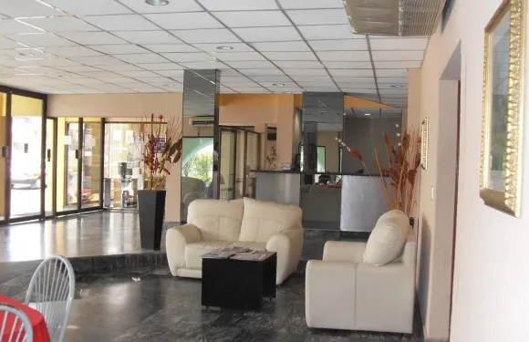 米納提特蘭麗景灣便捷豪華酒店