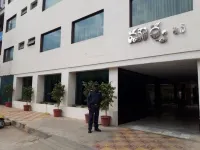 모우르야 로드 인 쿠르눌 커눌 호텔