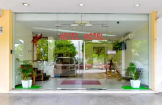 Fumah Hotel Shah Alam Hotels near Bukit Kayangan Palace