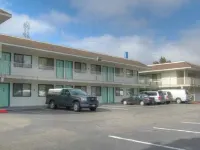 Motel 6 Springfield or  Eugene North