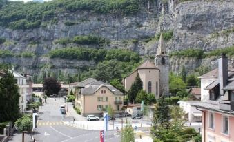 La Dent-Du-Midi Hotel & Restaurant