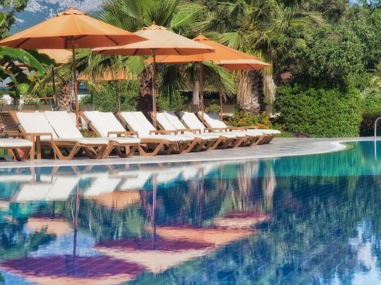 AKKA Claros Hotel