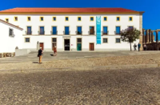 Heaven Inn Suites & Terrace