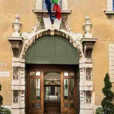 Centro Paolo VI Hotel Exterior