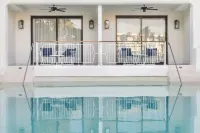 El Beso Adults Only at Ocean Riviera Paradise All Inclusive - Pools