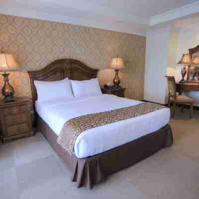 Villa Caceres Hotel Rooms