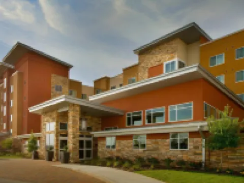 เรสซิเดนซ์อินน์ บายแมริออท เท็กซาร์แคนา โรงแรมในเท็กซาร์คานา