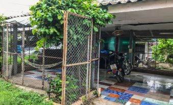 Surada Guesthouse
