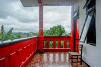 RedDoorz Near Alun Alun Wonosobo 2