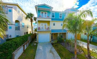 Luxury Living II - Modern Beach Townhouse