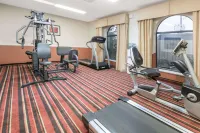 Days Inn & Suites by Wyndham Winnie