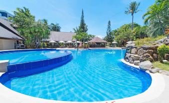 The Ritz Hotel at Garden Oases - Housity