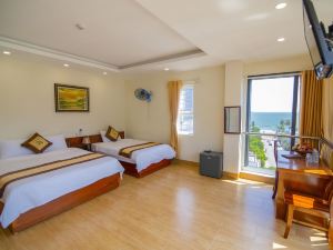 Green Hotel Quy Nhơn - Cách biển 200m
