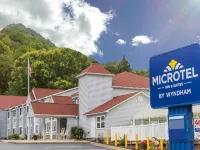 Quality Inn & Suites Maggie Valley - Cherokee Area Hotels in Ivy Hill