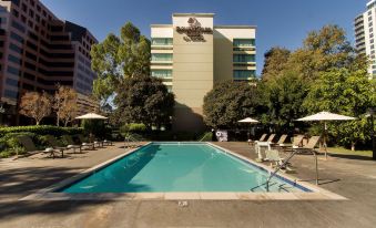 DoubleTree by Hilton Orange County Airport