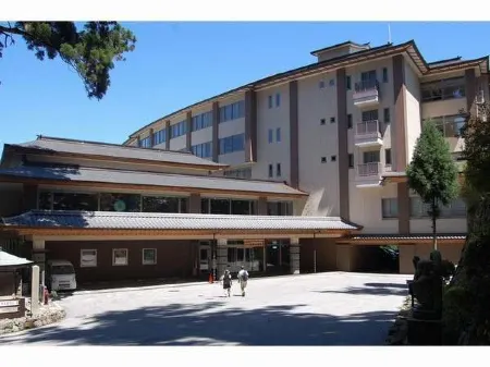 Chobo Seiitsuno Yado Enryakuji Kaikan Отели рядом с достопримечательностью «Kotokuji Temple»