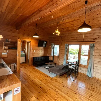 Its a Cute Log House on the Remote Island Sesoko Hotels near Minna Island
