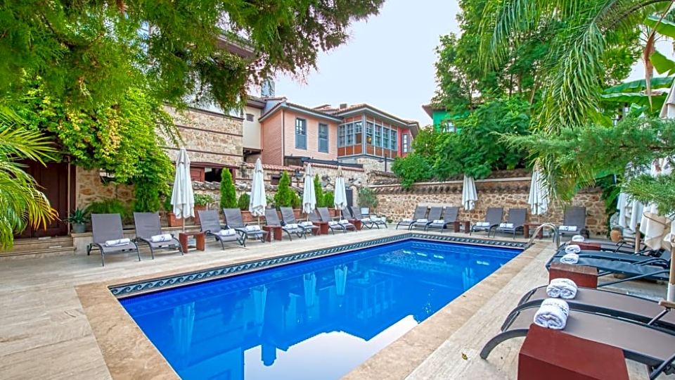 Tuvana Hotel
