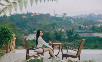 Da Lat Cam Ly Hotel