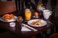 Sure Hotel by Best Western Lorient Centre - breakfast