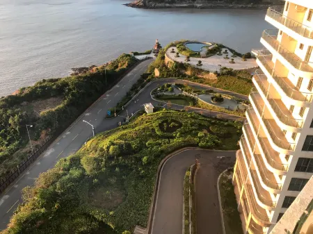 Zhu Haiyan HL Apartment (Hongjiuxian Branch) Отели рядом с достопримечательностью «The Xiushan Island Scenic Area»