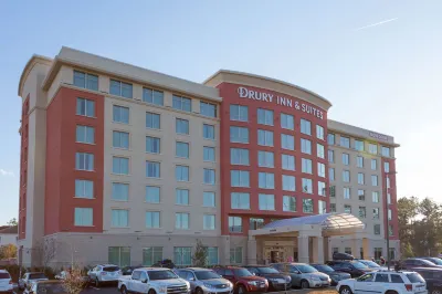 Drury Inn & Suites Gainesville Hotel dekat Samuel P. Harn Museum of Art