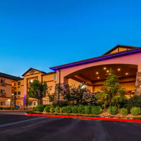 Best Western Plus Zion West Hotel
