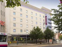 Premier Inn Sheffield City Centre (Angel Street) Hotel berhampiran The Moor Market Sheffield