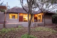 The Safari Lodge- Amakhala Game Reserve