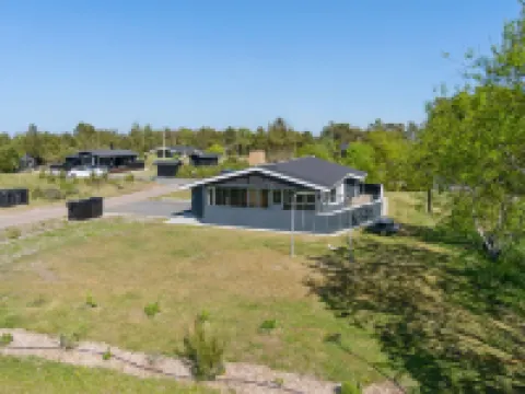 "Hylleborg" - 400m from the Sea
