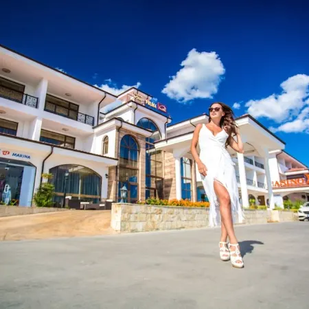 Hotel Palace Marina Dinevi