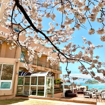Hotel One Byeonsan Отели рядом с достопримечательностью «Аквапарк Byeonsan Aqua World»