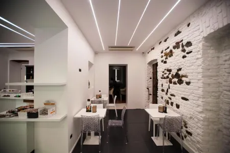 Adalesia Hotel & Coffee Отели в г. Турин