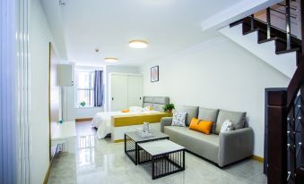 Jimo Anyang Homestay (Xinhua Square Subway Station)