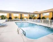 Wingate by Wyndham Myrtle Beach at Outlets - Uima-altaat