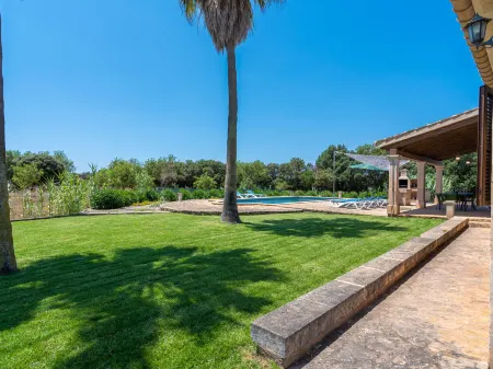 Jardines Отели рядом с достопримечательностью «Castillo de Santueri»